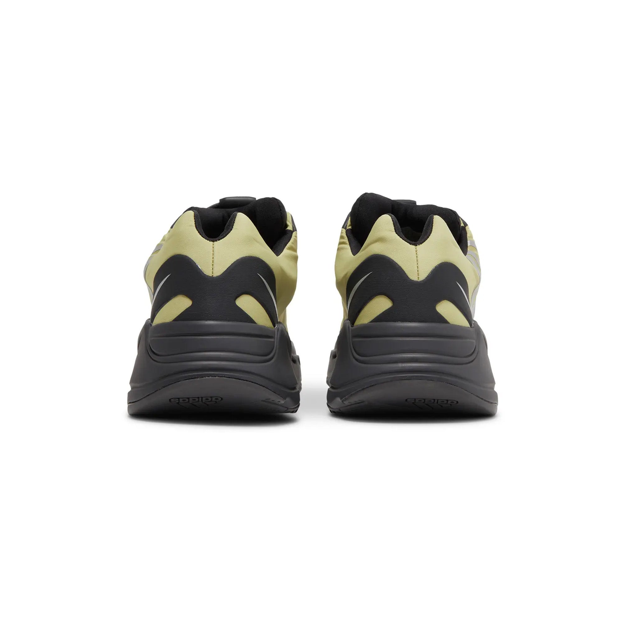 Yeezy Boost 700 MNVN 'Resin' (2022)